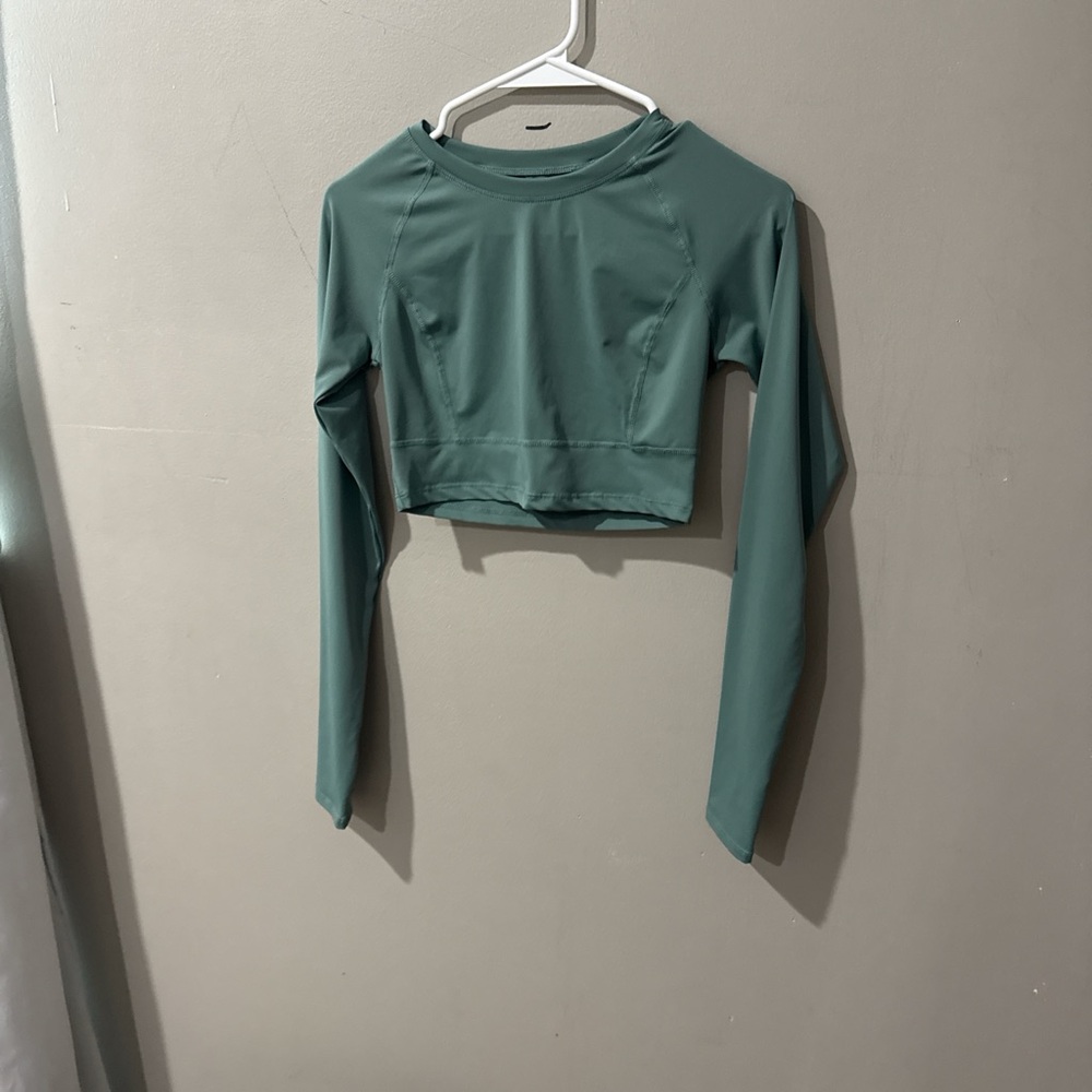 HALARA Green Long Sleeve Crop Top
